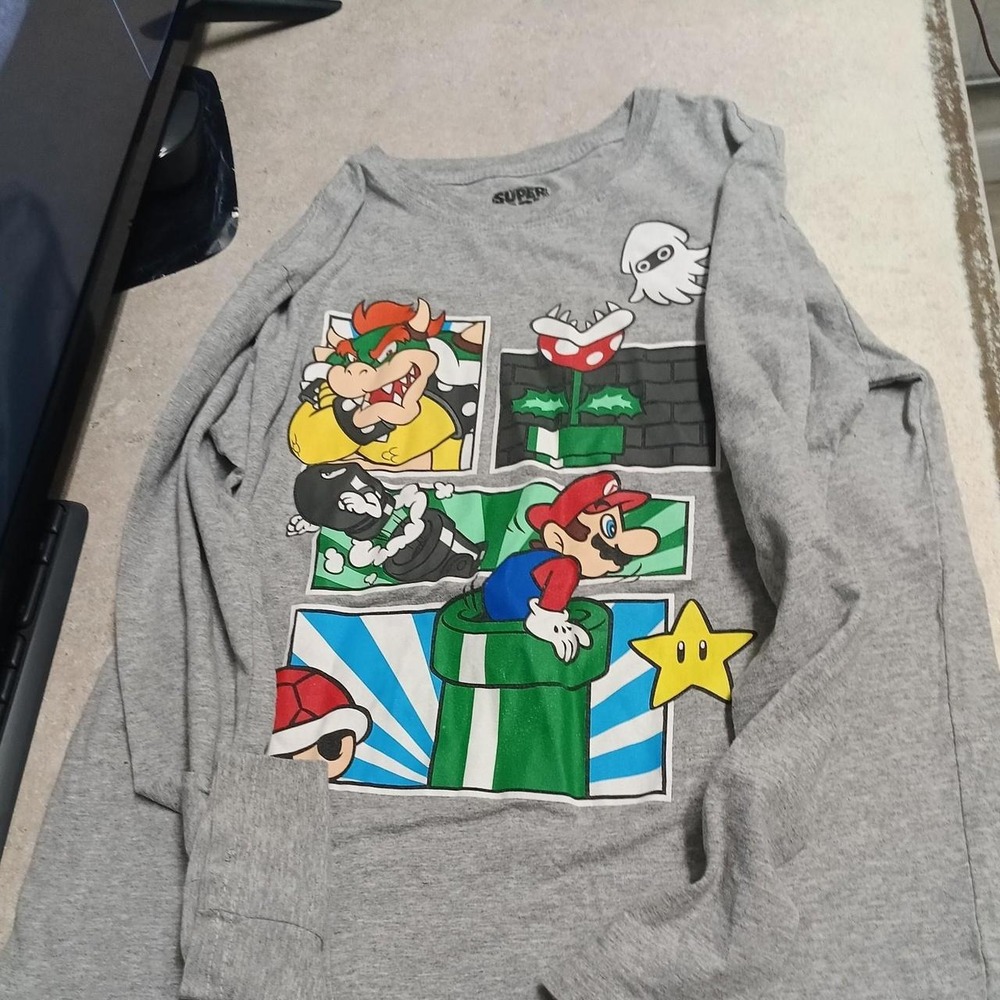 Nintendo Super Mario Graphic Sweatshirt Gray Crewneck Mario Bowser XL 14